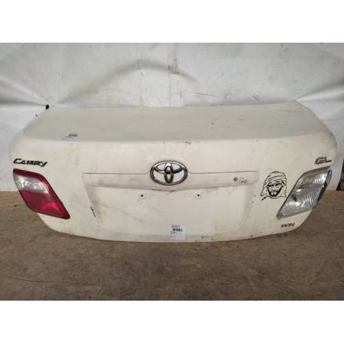 Крышка багажника TOYOTA CAMRY 40 06-11