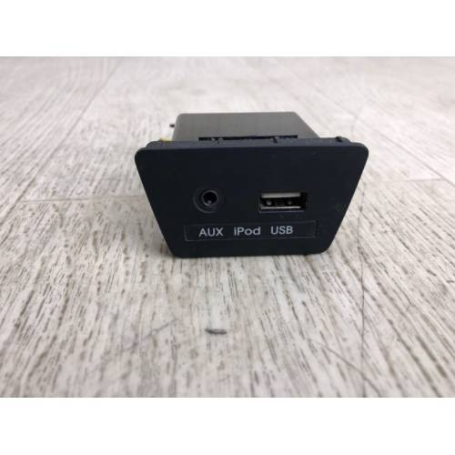 96110-2S000TAN-USB адаптер HYUNDAI TUCSON LM 09-15
