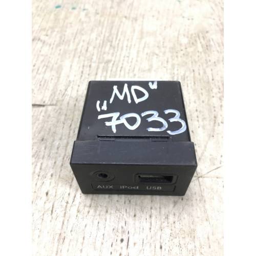 96120-3X000-USB адаптер HYUNDAI ELANTRA MD 10-15