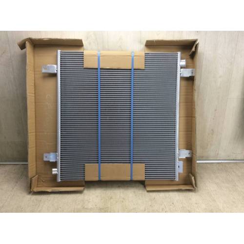 Радиатор кондиционера INFINITI QX80 13-20