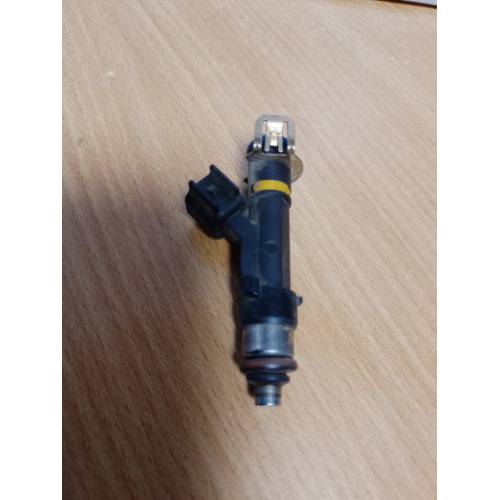 Форсунка топливная MAZDA 3 BK 03-08