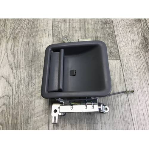 Ручка дверей внутрішня задн. лів. TOYOTA TACOMA 05-15