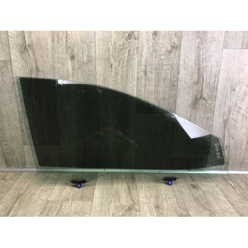 Стекло двери передн. прав. TOYOTA CAMRY 70 17-