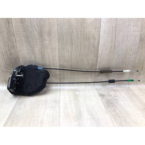 Замок двері задн. лів. TOYOTA VENZA 09-16