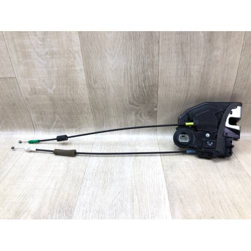 Замок двері задн. прав. TOYOTA VENZA 09-16