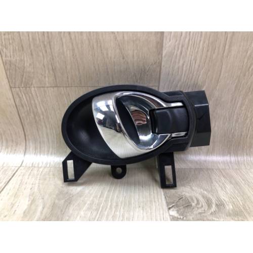 Ручка двери внутренняя задн. прав. NISSAN VERSA B17 11-19