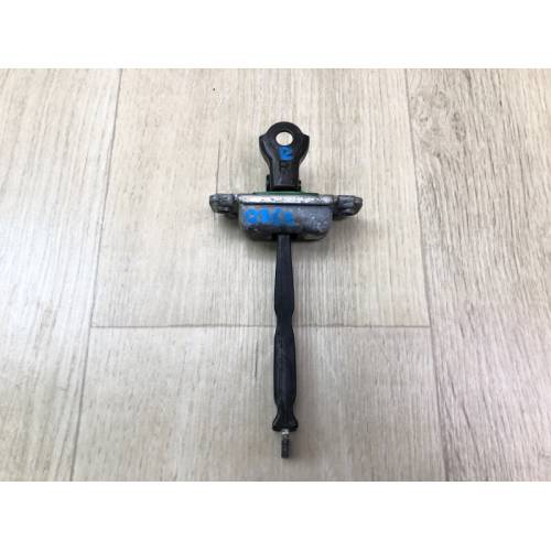 Ограничитель двери задн. прав. HYUNDAI VELOSTER 11-18