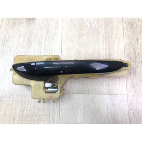 Ручка двери наружная передн. прав. HYUNDAI VELOSTER 11-18