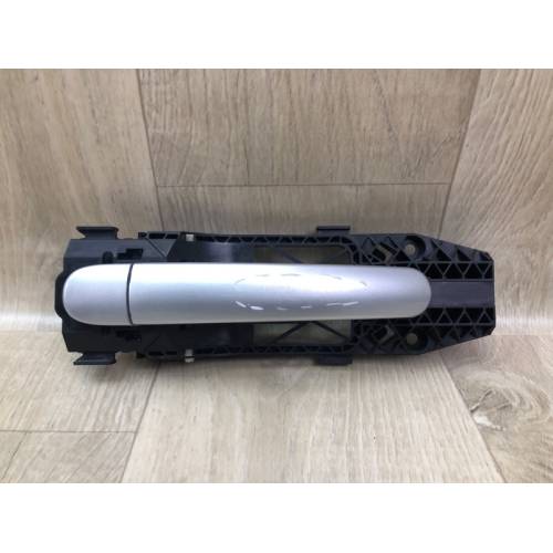 Ручка двері зовнішня передн. прав. VOLKSWAGEN TIGUAN 08-17