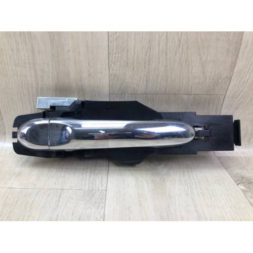 Ручка двери наружная передн. прав. NISSAN VERSA B17 11-19