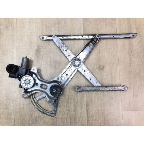 Склопідйомник передн. прав. TOYOTA SIENNA 11-16