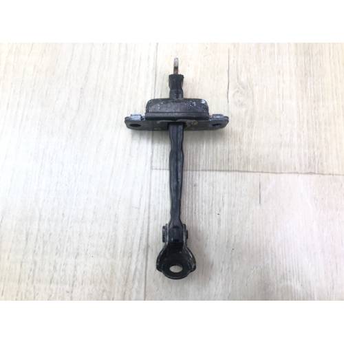 Ограничитель двери передн. прав. HYUNDAI ACCENT RB 10-