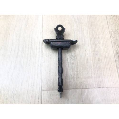 Ограничитель двери передн. прав. HYUNDAI ACCENT RB 10-