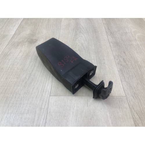 Обмежувач дверей передн. прав. VOLKSWAGEN TIGUAN 08-17 Обмежувач дверей передн. прав. VOLKSWAGEN TIGUAN 08-17