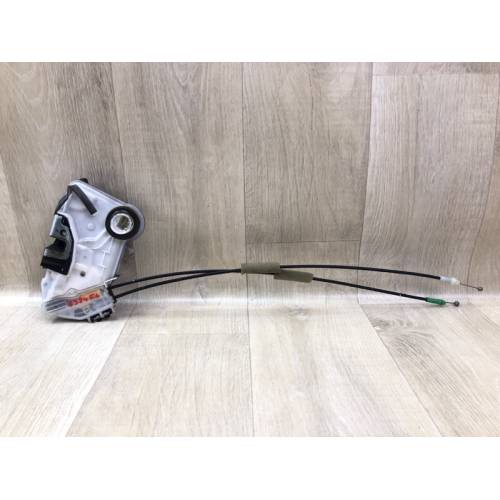 Замок двери передн. лев. TOYOTA SIENNA 11-16