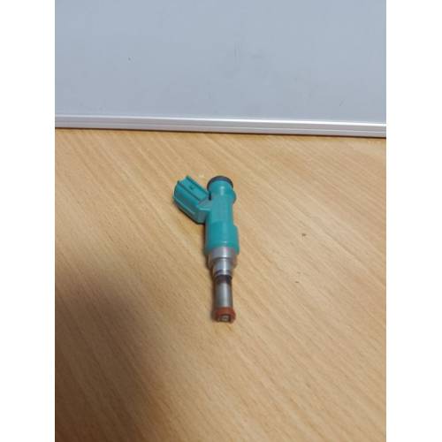 Форсунка топливная TOYOTA SIENNA 11-16