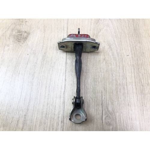 Ограничитель двери передн. лев. MITSUBISHI OUTLANDER GF 12-