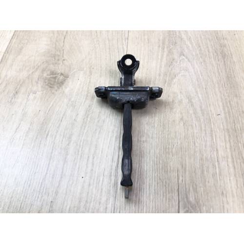 Ограничитель двери передн. лев. HYUNDAI ACCENT RB 10-