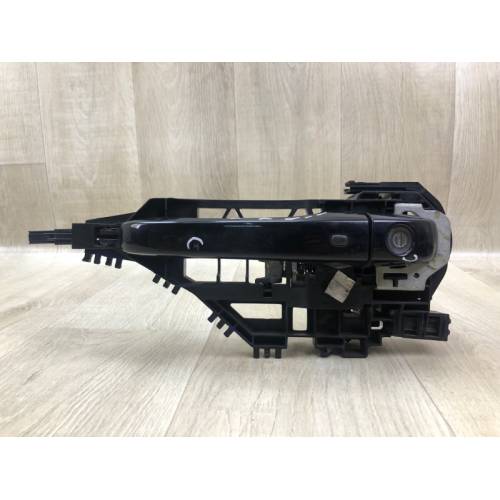 Ручка двери наружная передн. лев. DODGE JOURNEY 08-20