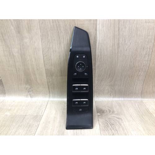 Блок керування склопідіймачами NISSAN X-TRAIL/ROGUE T33 20- Блок керування склопідіймачами NISSAN X-TRAIL/ROGUE T33 20-