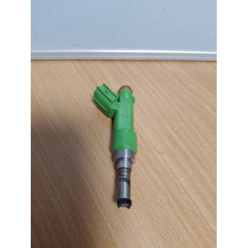 Форсунка паливна TOYOTA CAMRY 50 12-15