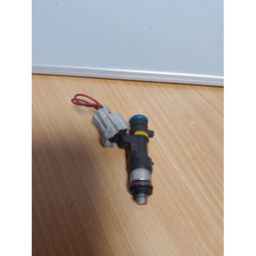 Форсунка топливная INFINITI M35/M45 04-10