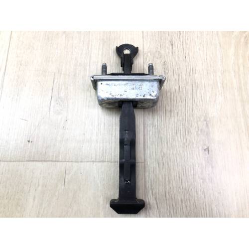 Ограничитель двери передн. лев. FORD FOCUS 10-18