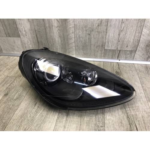 Фара прав. PORSCHE CAYENNE 10-18