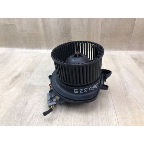 Моторчик печки FORD MUSTANG 15-