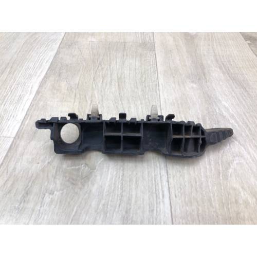 Кронштейн переднього бампера (на крилі) лів. HYUNDAI ELANTRA MD 10-15