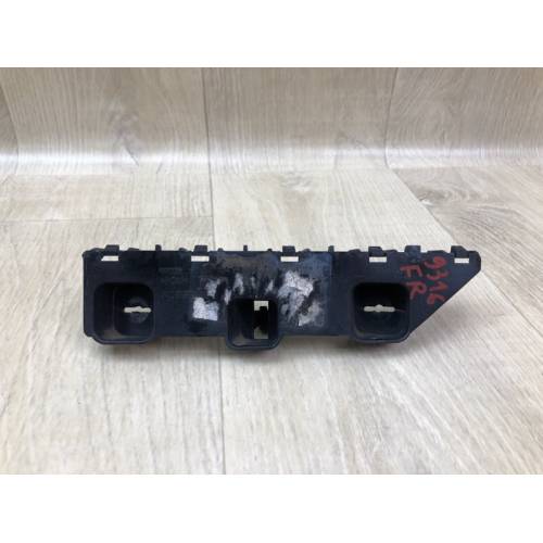 Кронштейн переднего бампера (на крыле) прав. NISSAN PATHFINDER R52 12-21