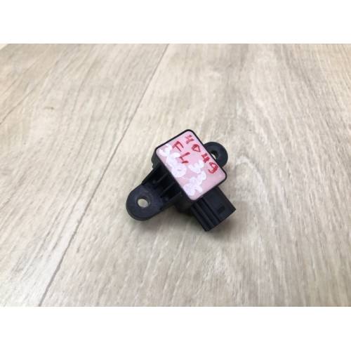 Датчик удара передн. KIA RIO FB 17-