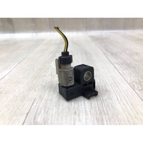 Датчик удара передн. HYUNDAI ACCENT RB 10-