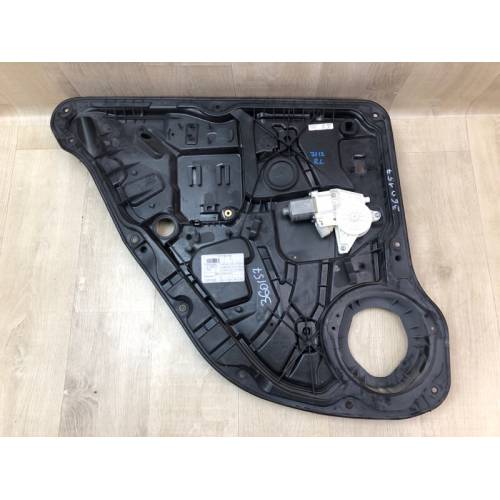 Склопідйомник задн. лів. MERCEDES GL-CLASS X166 12-16