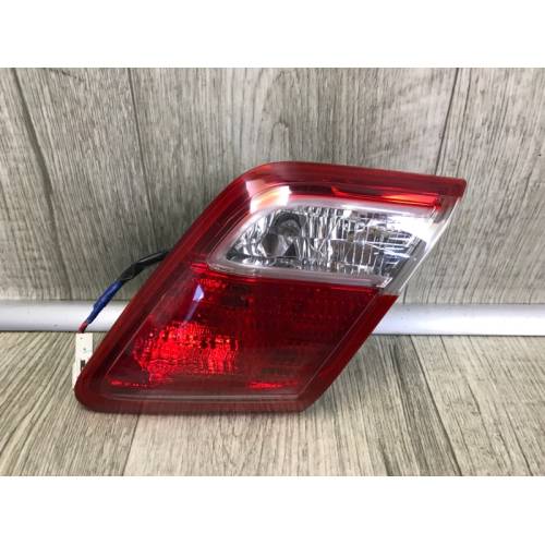 Ліхтар внутрішній прав. TOYOTA CAMRY 40 06-11