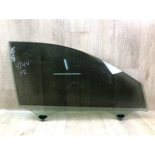 Стекло двери передн. прав. TOYOTA CAMRY 40 06-11