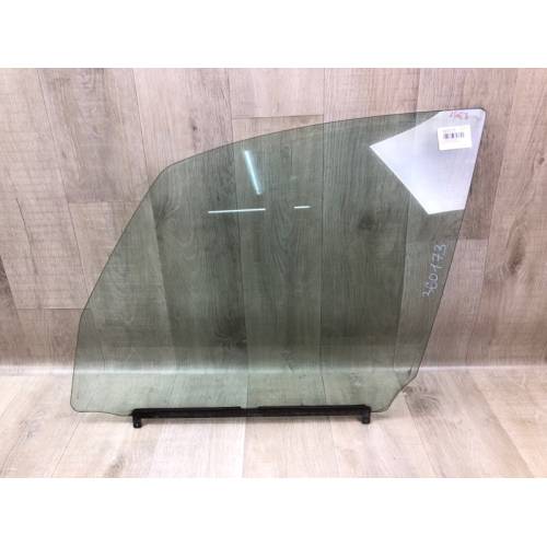 Стекло двери передн. лев. SUZUKI SX4 06-13