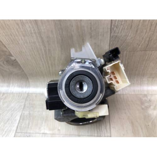 Замок запалювання TOYOTA SIENNA 11-16