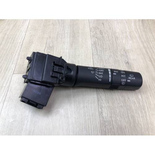 Підрульовий перемикач прав. SUBARU OUTBACK 09-14 BR