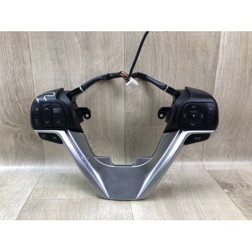 Кнопки на руль TOYOTA SIENNA 11-16
