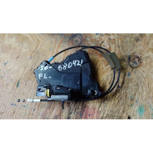 Замок двері передн. лів. TOYOTA CAMRY 50 12-15