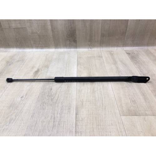 Амортизатор крышки багажника VOLKSWAGEN TIGUAN 16-23