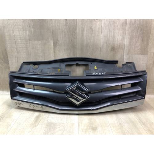 Решетка радиатора SUZUKI GRAND VITARA 05-15