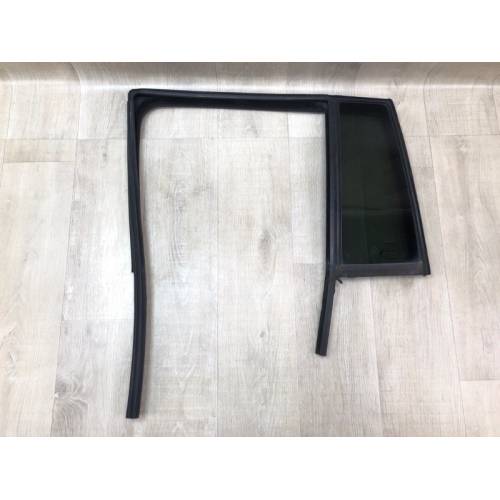 Стекло двери глухое задн. лев. JEEP COMPASS 06-16