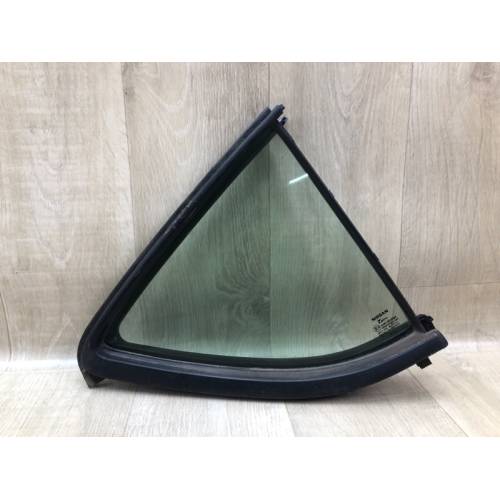 Стекло двери глухое задн. прав. NISSAN VERSA B17 11-19