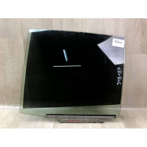 Стекло двери задн. лев. LEXUS CT200 11-17