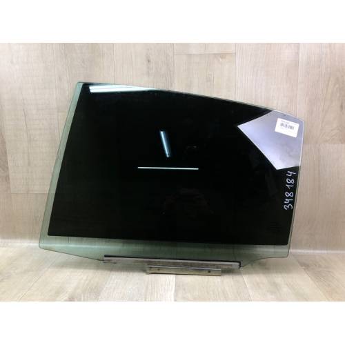 Стекло двери задн. лев. TOYOTA CAMRY 70 17-