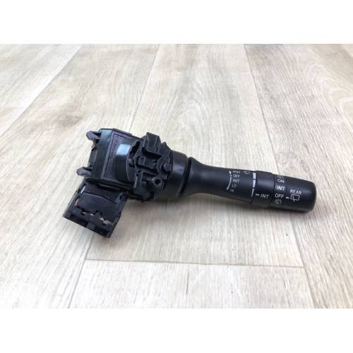 Підрульовий перемикач прав. TOYOTA SIENNA 11-16