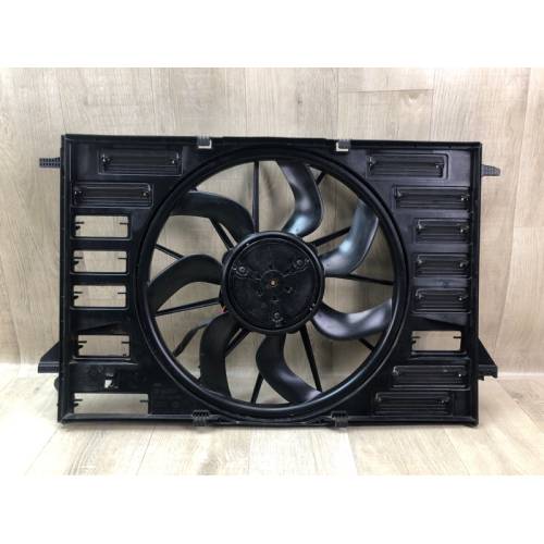 Дифузор вентилятора основного радіатора AUDI A4 15-