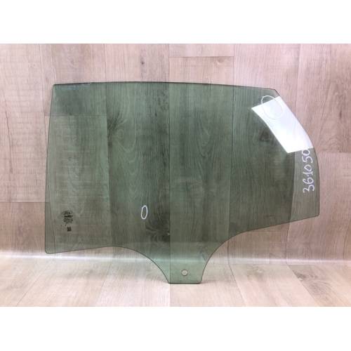 Скло дверей задн. лів. FORD FOCUS 10-18